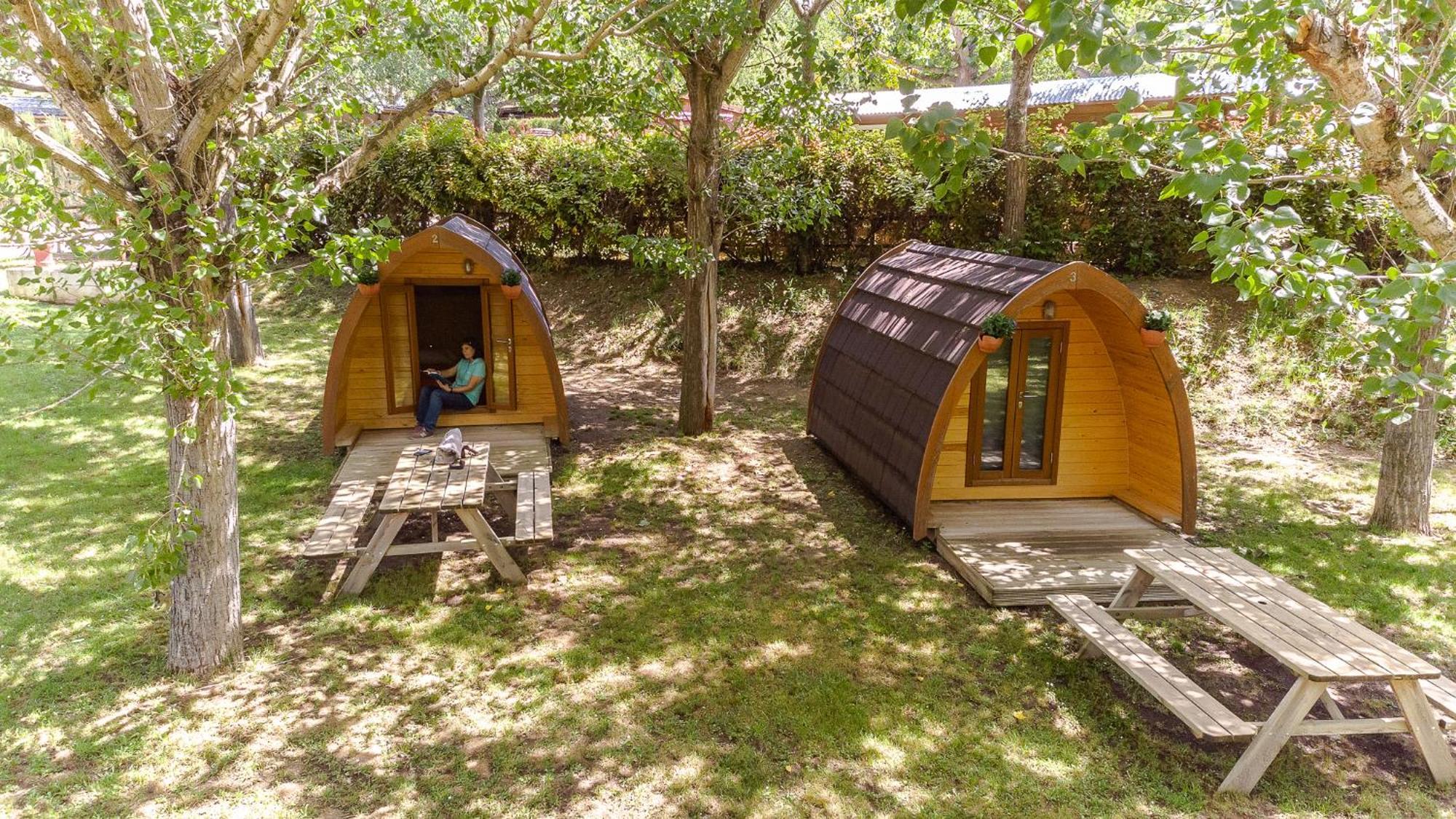Bungalows - Camping El Solsones ソルソナ エクステリア 写真