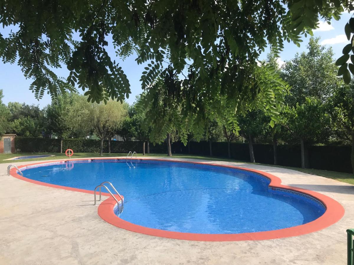 Bungalows - Camping El Solsones ソルソナ エクステリア 写真